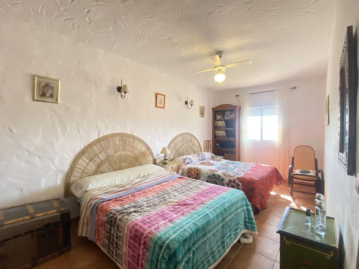 4b82d8c3-f375-4c86-984b-bff1a6cfab95