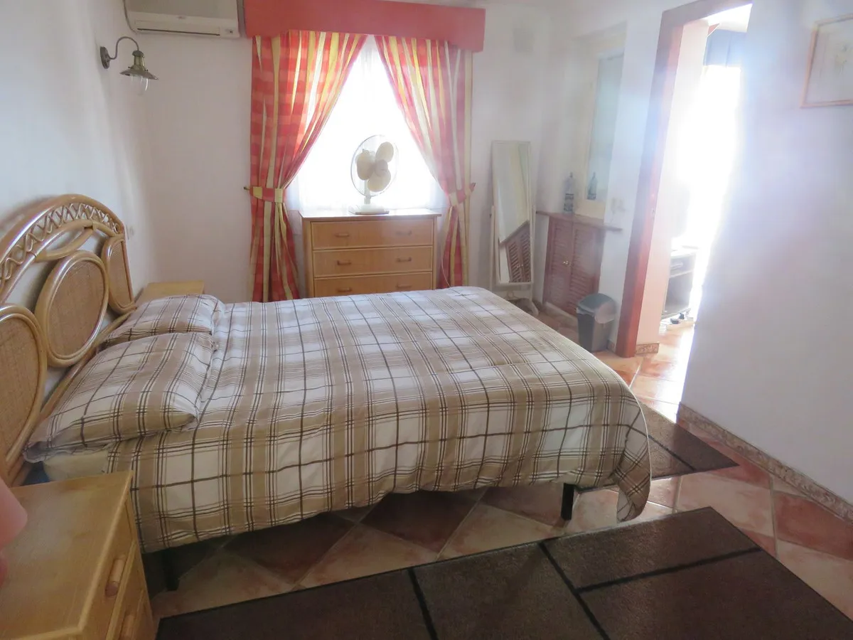 9f3326a2-dac3-4e71-8143-80ed92e2d41e