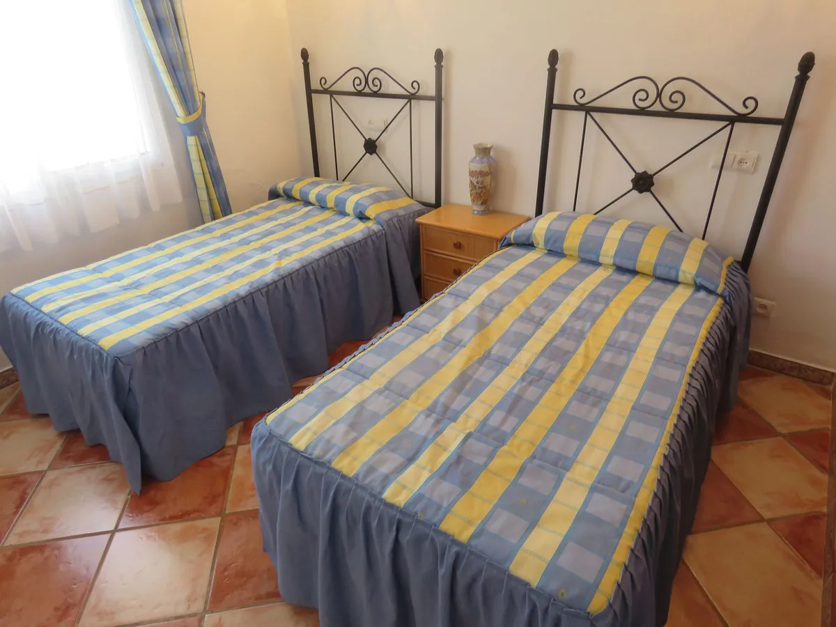 aeaa3571-0074-43fb-b84a-22e6ab15a867