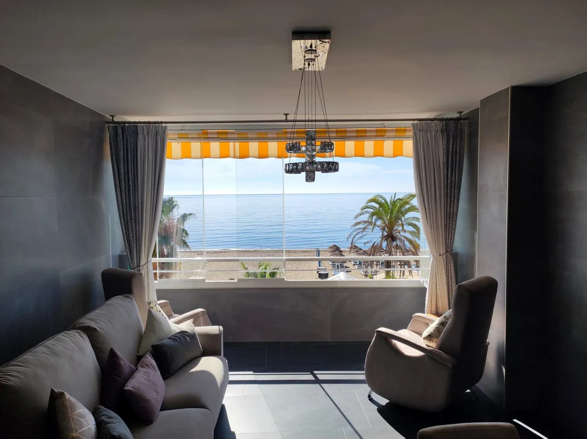 526f8274-43fa-448e-9c65-87893ab72f12