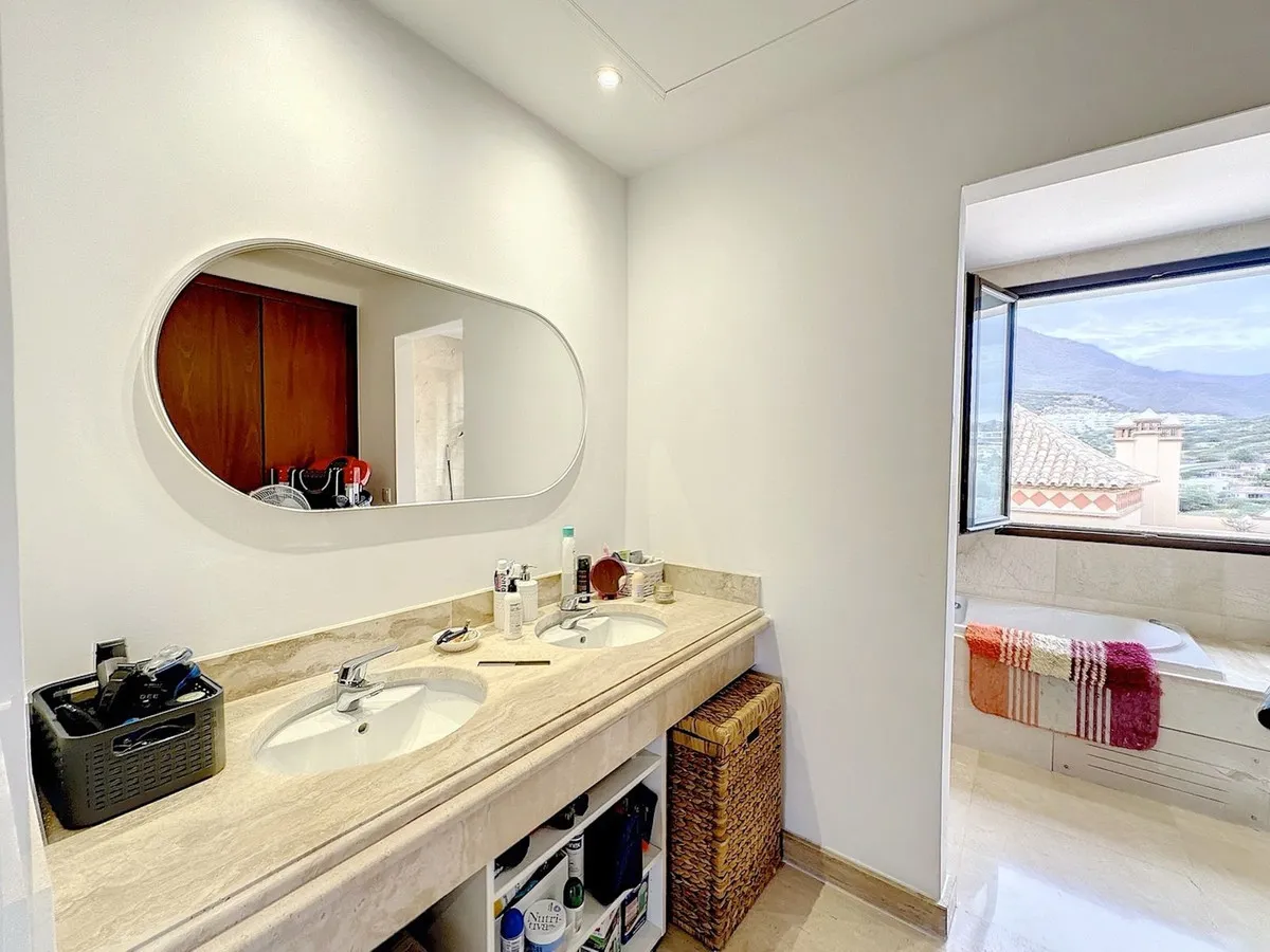 479ad214-2ae3-431d-ba4d-e4a4ac32ae39