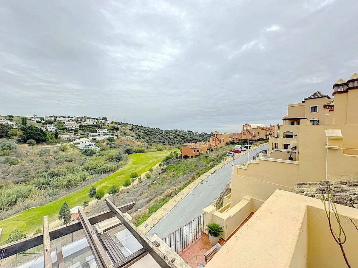 4e282a2f-52d0-4c73-b4bb-9d67dcdb0159