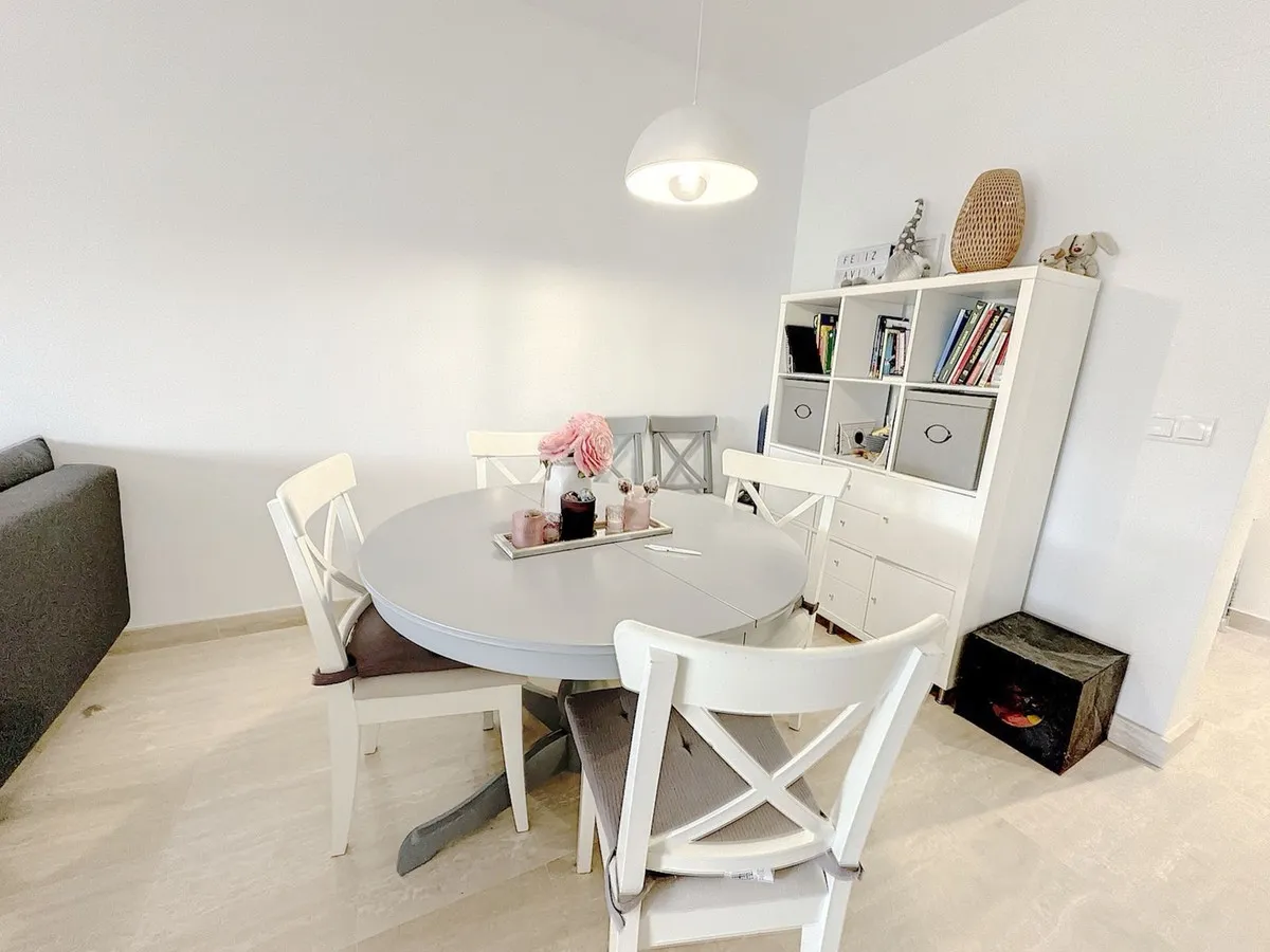 b2bfb1f2-a25d-47aa-83a6-3c4b30735df9