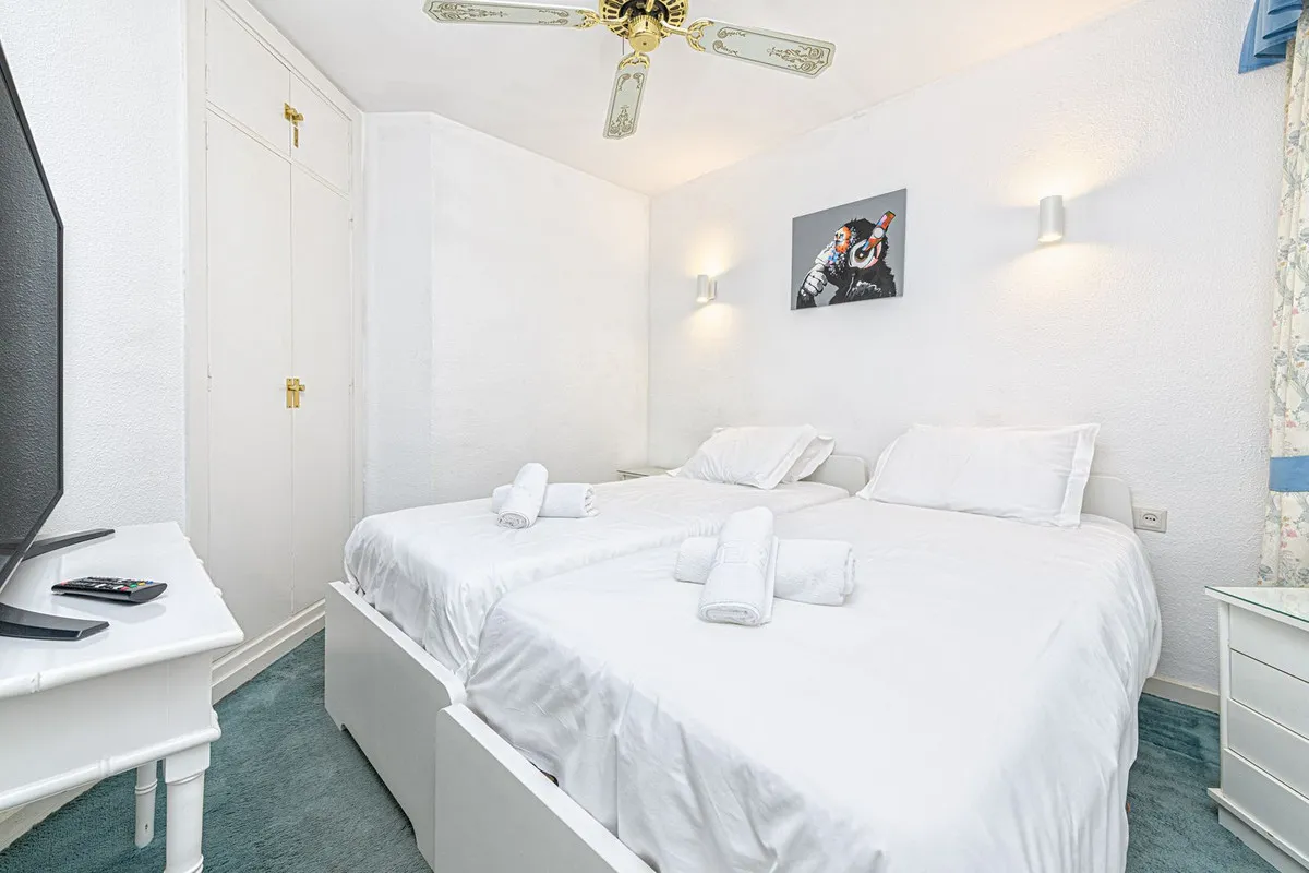 2436f11d-6478-4c9b-bd8e-2d44897dade2