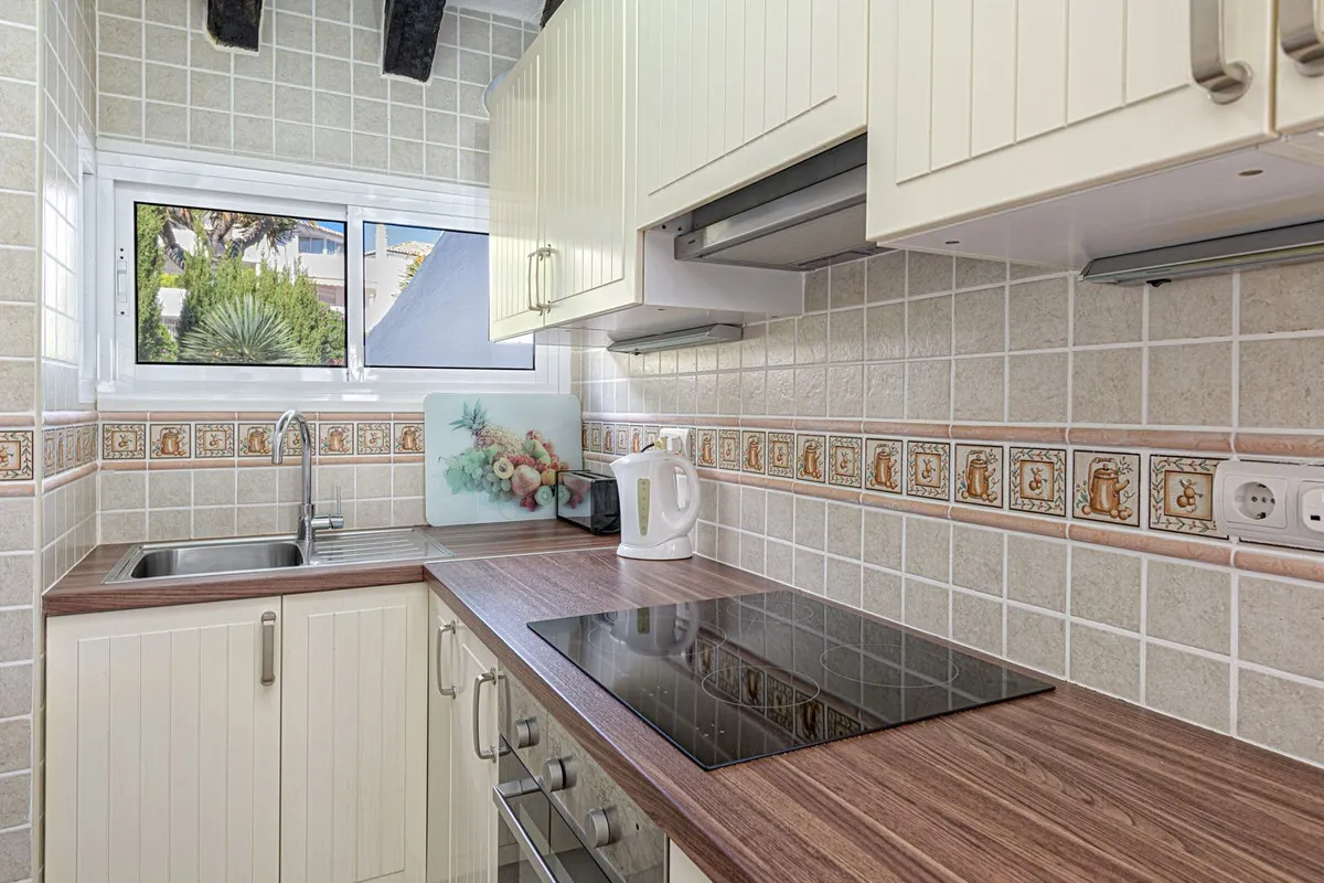 470ec333-b02a-43fa-987c-2bcdcd16ecf3