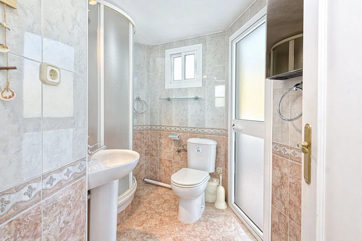 85f15343-f66e-4089-8005-c52b40b77fd0