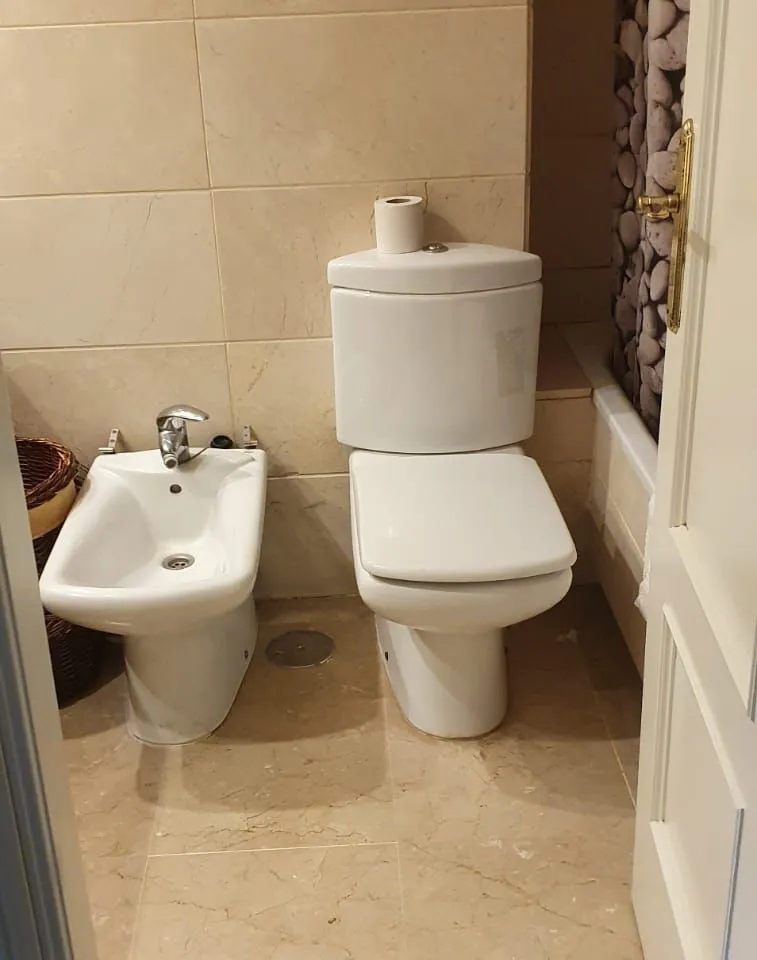 f4df9a70-78c2-4c9d-82b8-28c0c7f55d02