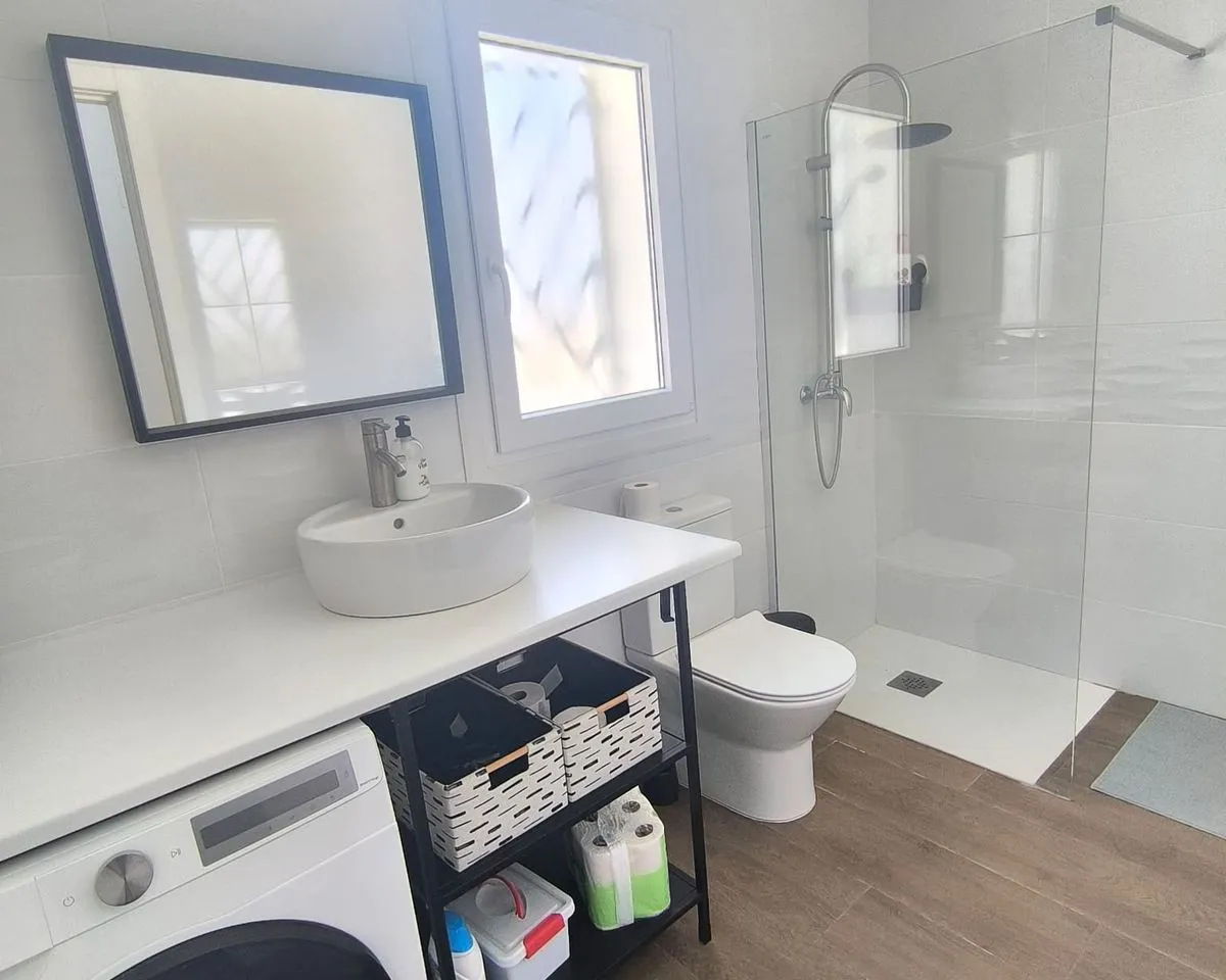 5dd6f2f6-5b2f-4029-a330-137e00aae286