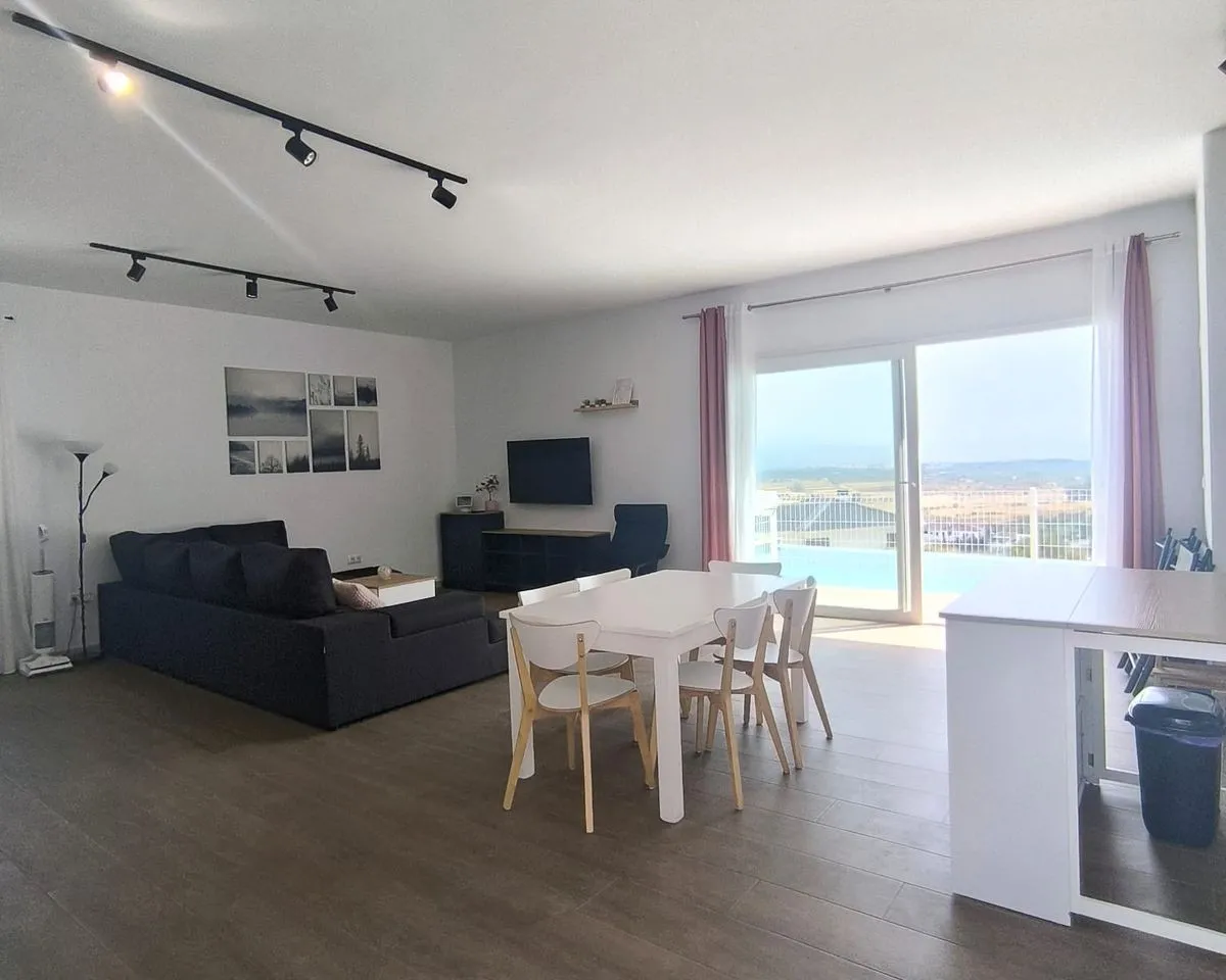 9fcd2a99-6ef3-44d6-a925-9949b7e4d7ca