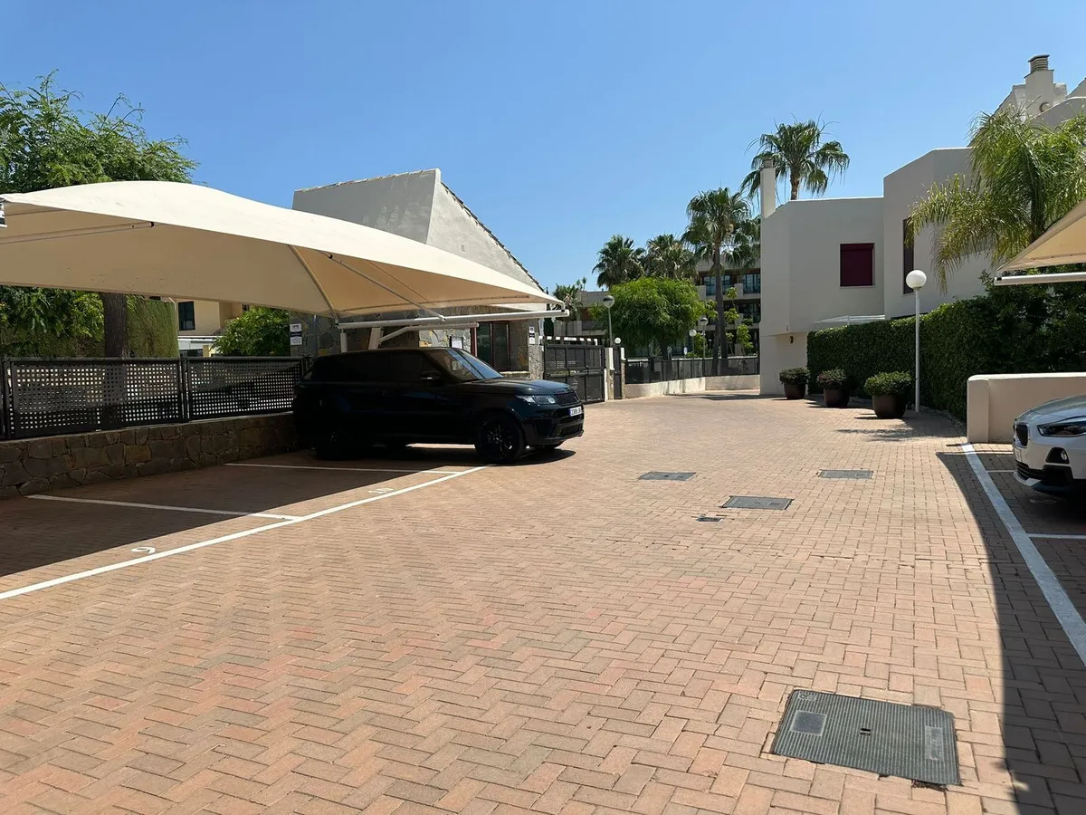 b76b34c1-a285-4f8a-94ad-09dac2899278