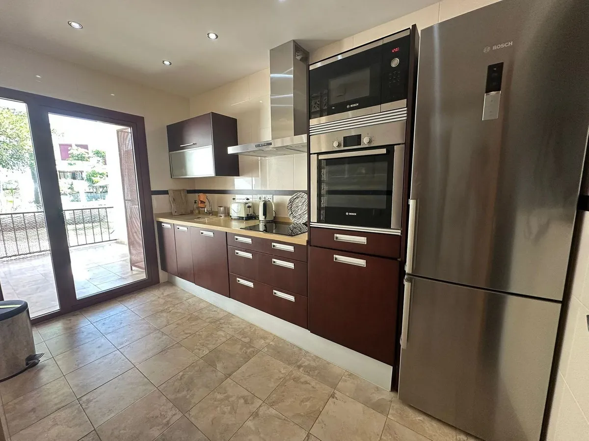 f7e08a9e-1838-4bf6-82f3-a9d34db82b74