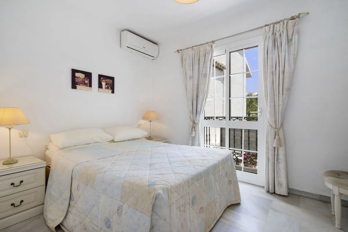 097b740b-fc3a-4627-861f-9addad240734