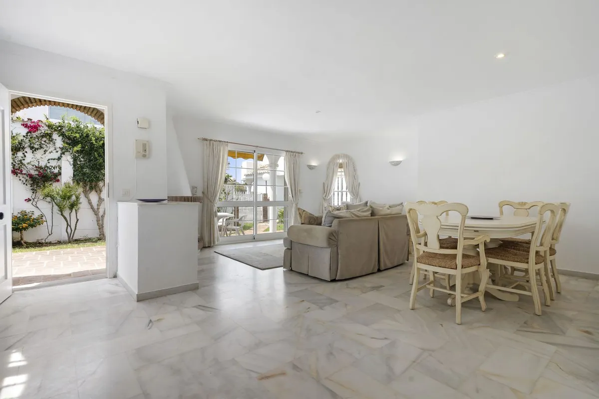 22ace6c8-9730-4aeb-8a04-17586f3b3f73