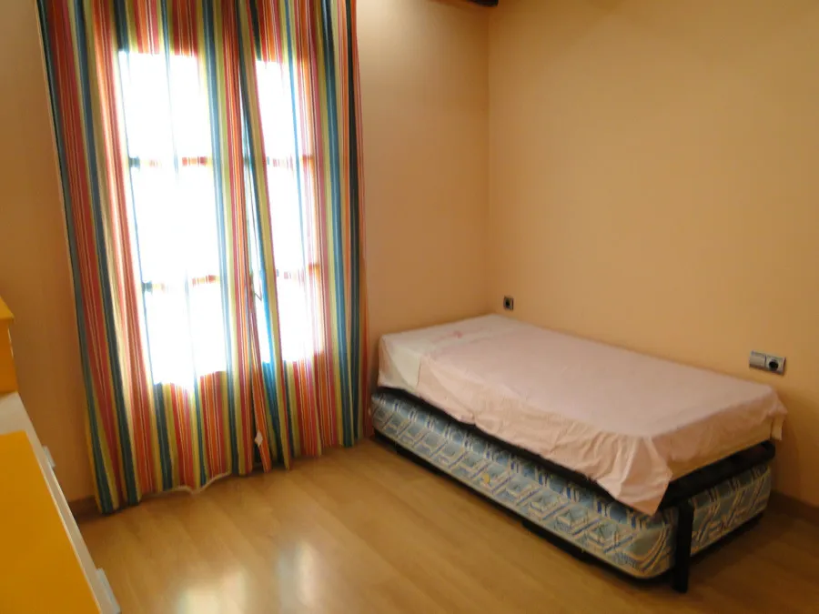 9b339aab-0f89-4ead-836c-c7ce0bde2ba5