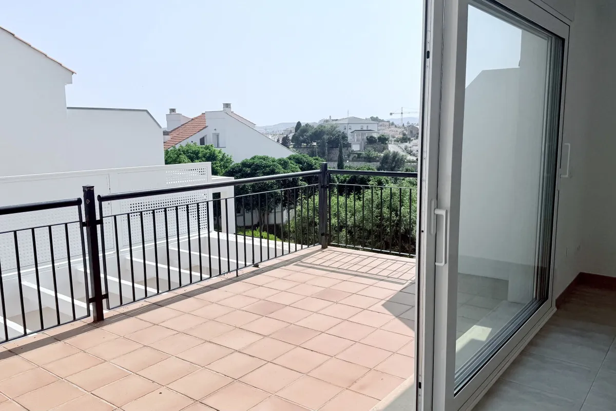 671d74b6-6015-495f-b2bc-690c2b07fcc6