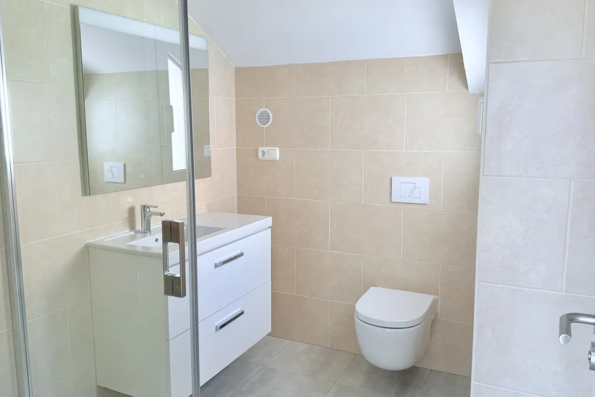 9b4ae445-fecd-49f8-a4ac-40df55a24058