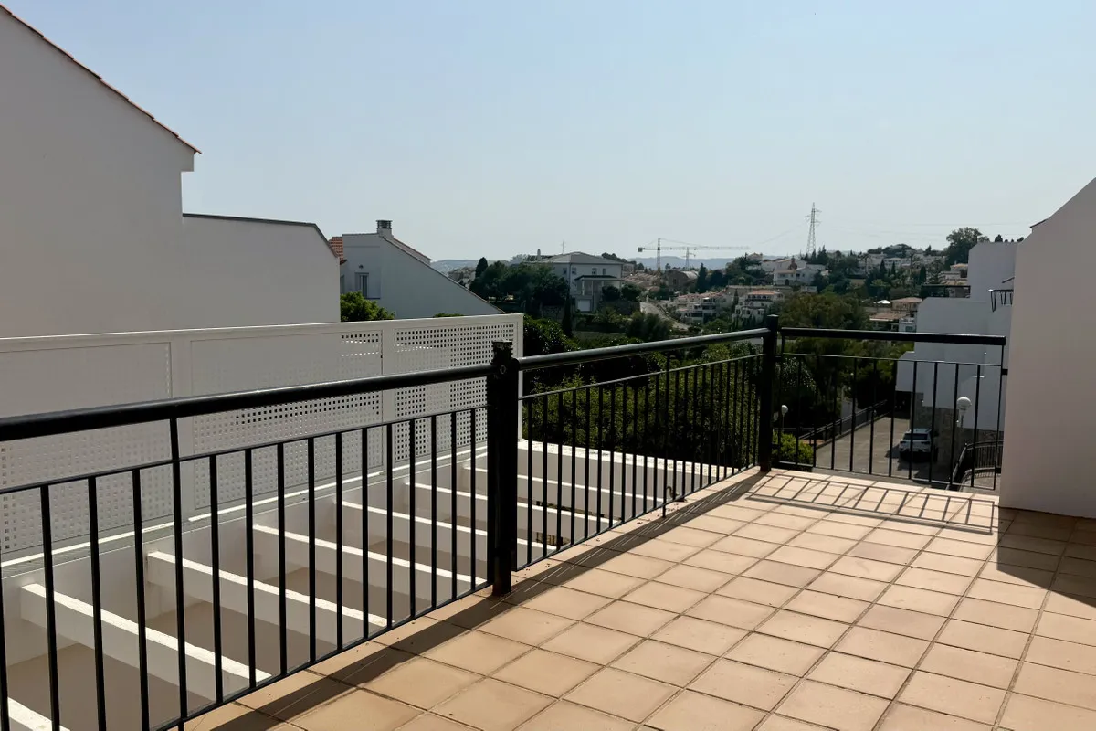 ba859813-aff0-422e-b653-8f33677c43ef