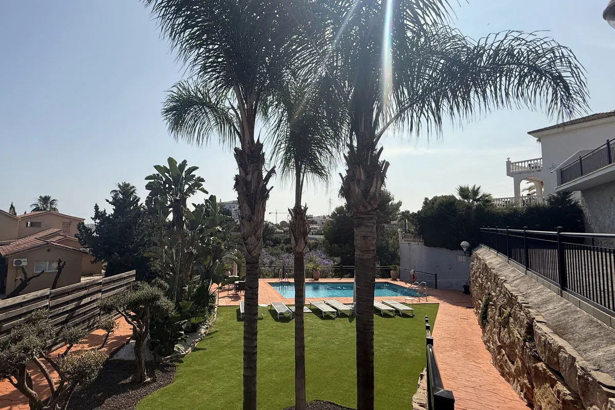 f7d386f1-70ef-40f6-83b7-68d52712047a