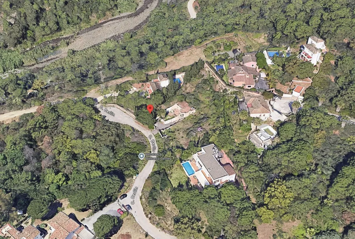 8d1bc0c8-915b-4ae2-bdc0-86bf58fadbc2