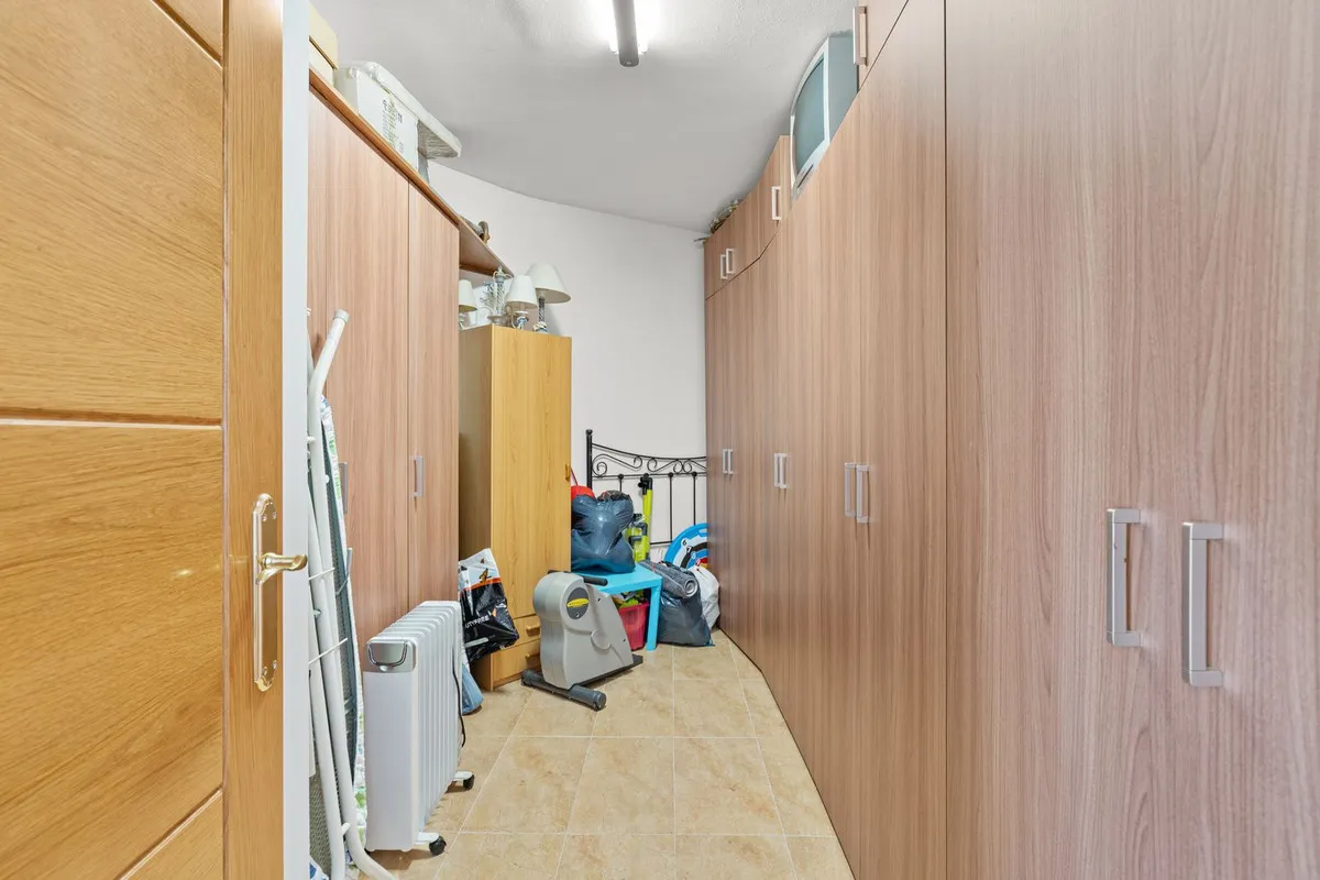 27cdc194-77e5-42a2-aa05-d1c97a2c3519