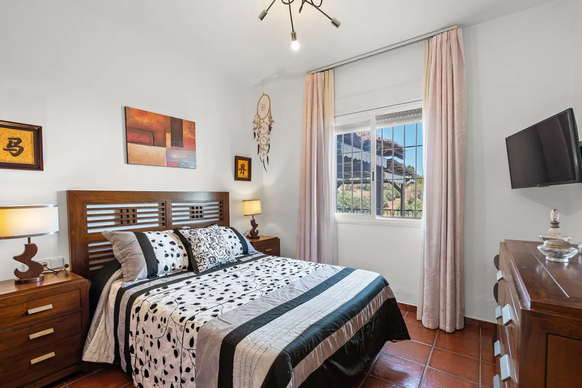 c1ea5479-dbe6-4343-a521-6d3f7e5f3974