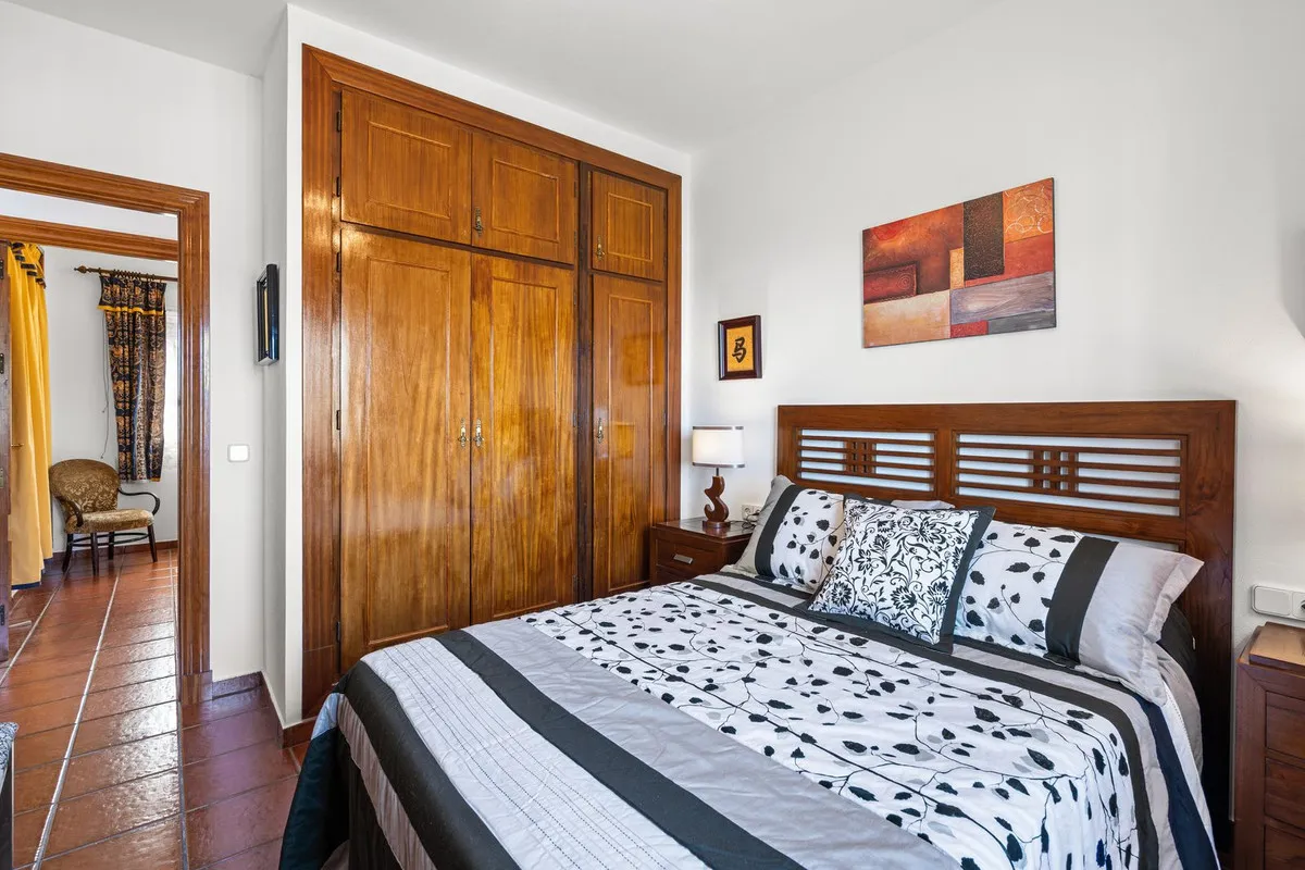 e7d42611-c4be-4e62-a930-4f0100cf206b