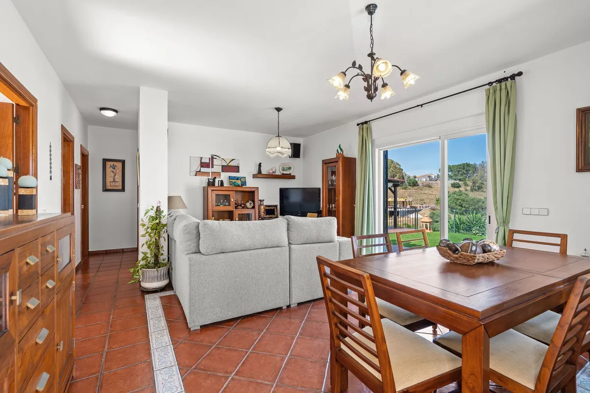 f84ac010-7fd4-4633-996d-2beb9c4feea4