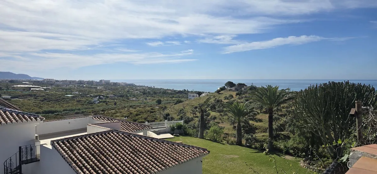 10fdc1fe-93e4-464c-9997-c986aa2f463d