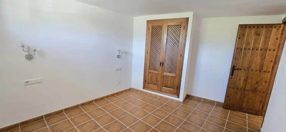 63896886-cfde-4c44-9213-70313609e229