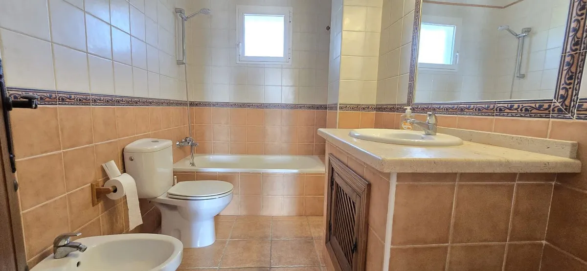 e3d42f61-ecf0-4523-aca9-765d84768309