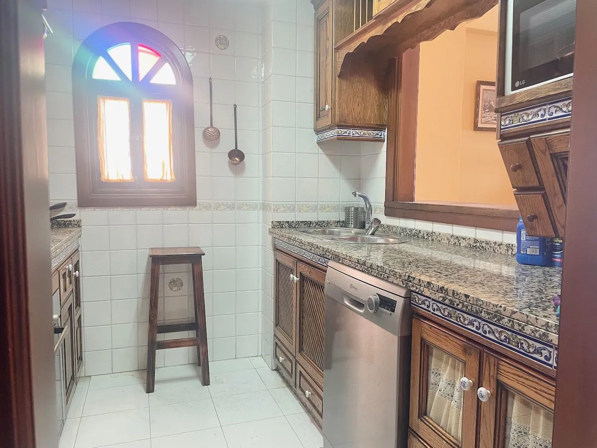 a1ce757b-e90f-4dd8-a4b7-0e06b7c5a0a2