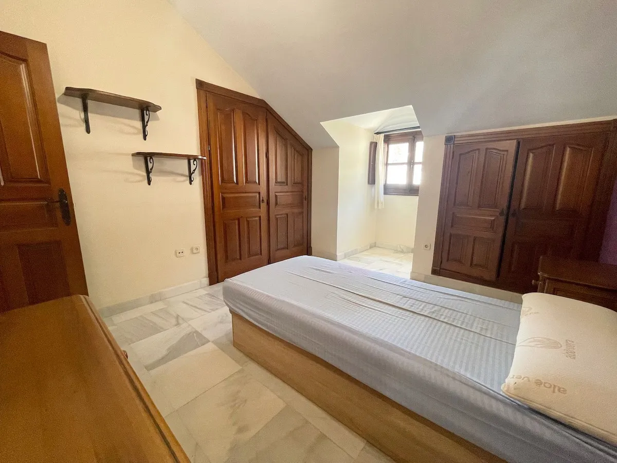 fa54c571-7a59-4002-b8d2-25e44f3b824e