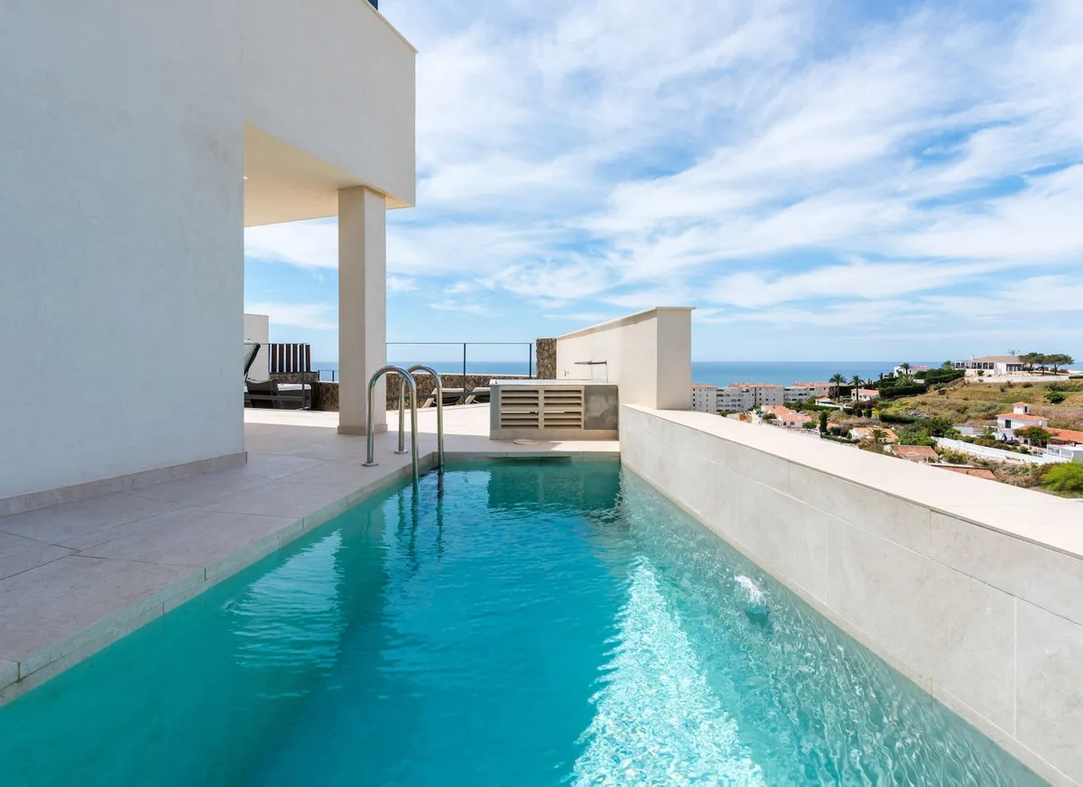 3acb9671-0712-40c7-8160-dca495ddbe9b