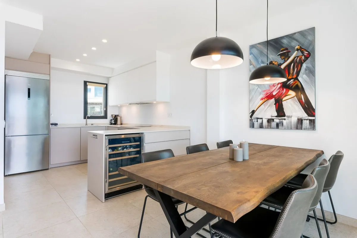 7246d810-53e1-415c-9c70-b1f4c07e3ccb