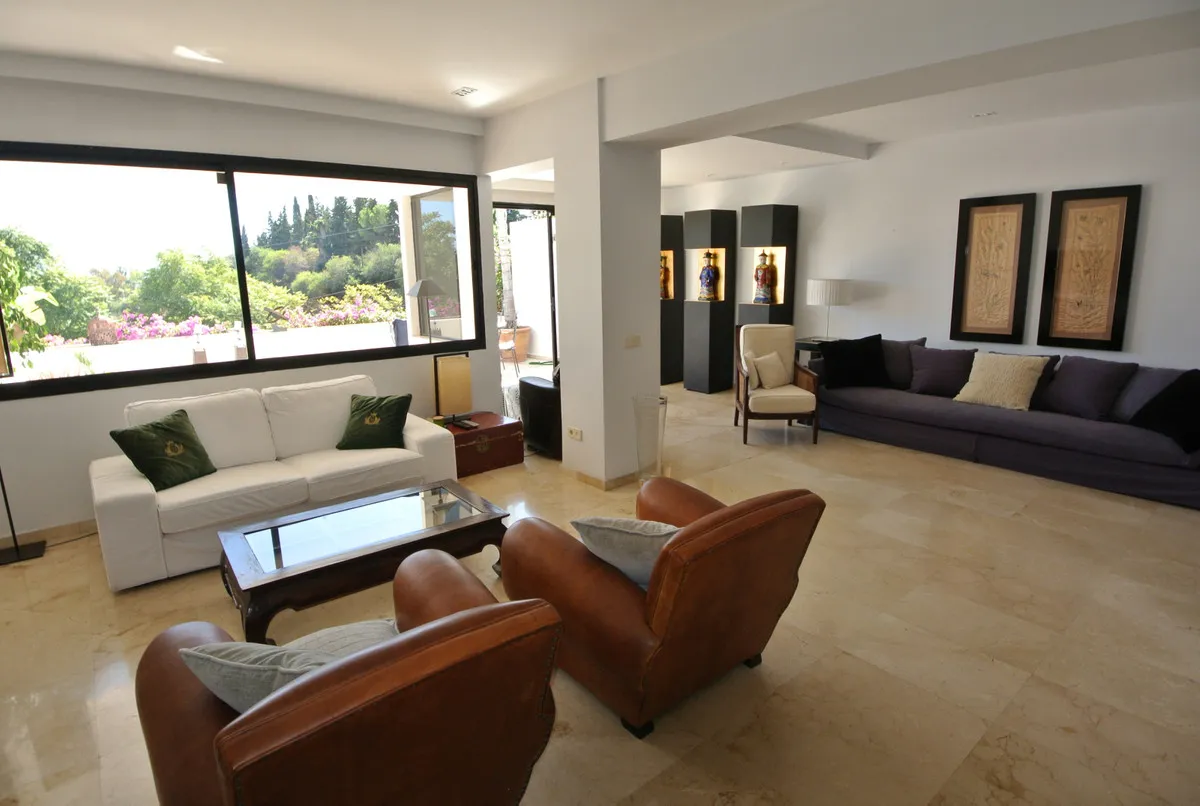 f9df28c9-0e0f-4d6c-98df-c8d9fbb0c86e