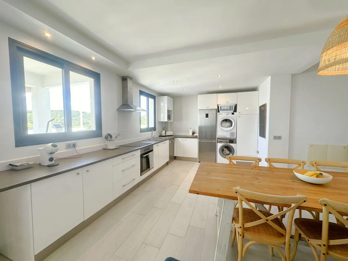 bd4b3305-5bdc-4390-b95a-331f30ababf9