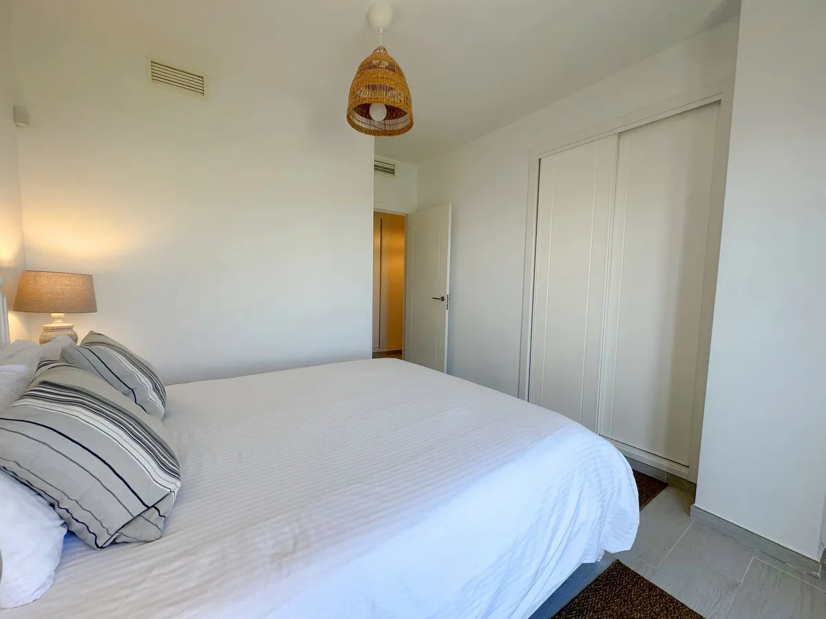 dafd7548-ae7a-4480-b5d8-c96c00885810