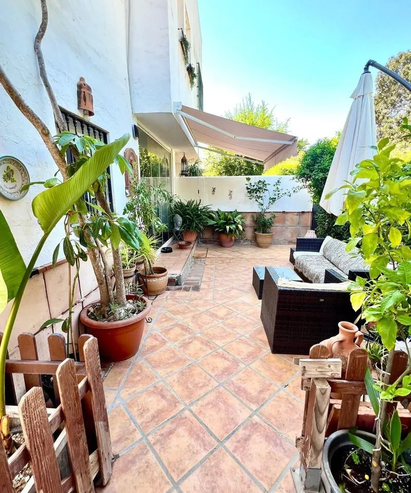 a426df82-b6bf-4648-97b3-65c85786f3ae