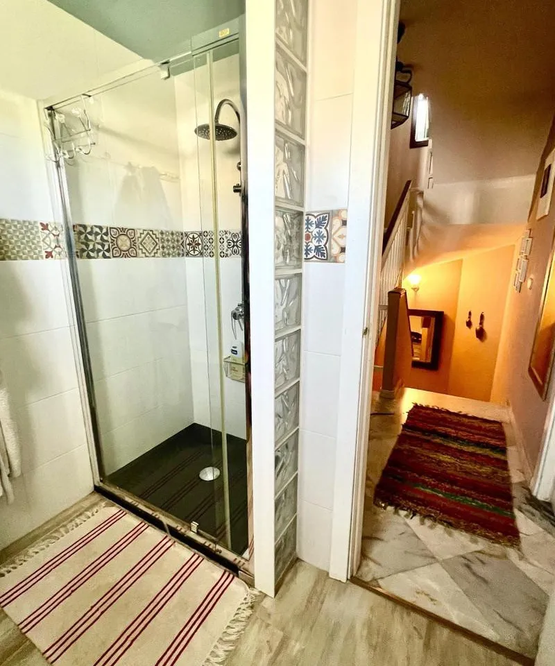 dec6897f-37ed-46a3-ba24-80b19df04522