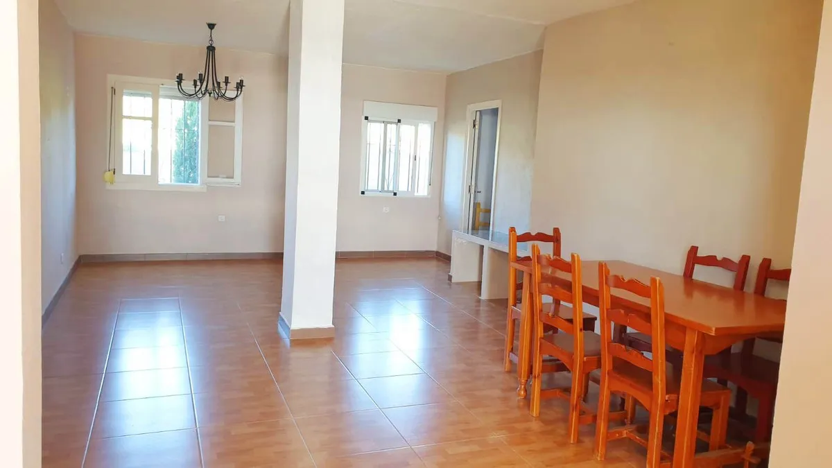 b06a557d-f93d-4147-8af8-9021866a3a2a