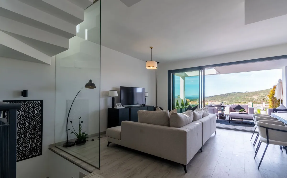 03731c3d-2a12-4956-90b6-24437b38f9fd