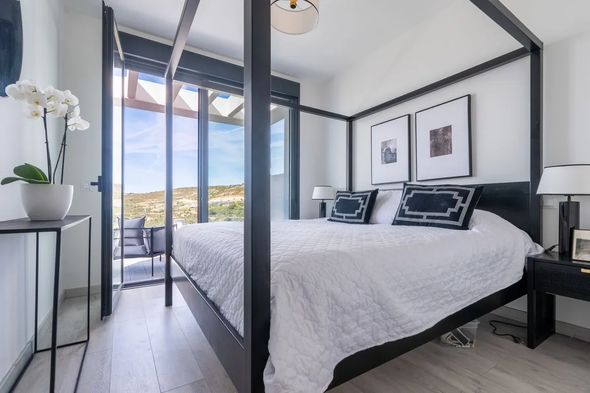 4b59dccf-f7b8-494a-a14f-1b822c918181