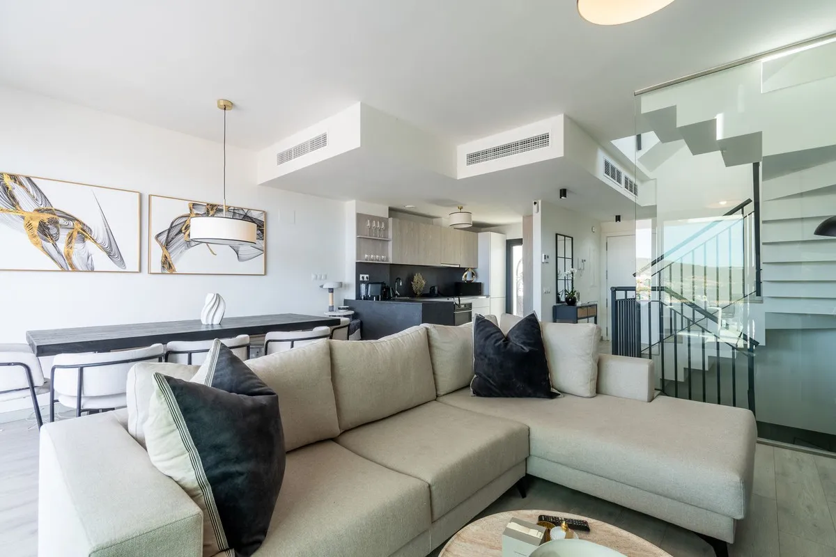 7d6707cf-90cf-4050-8b45-93ebdfa41c1d