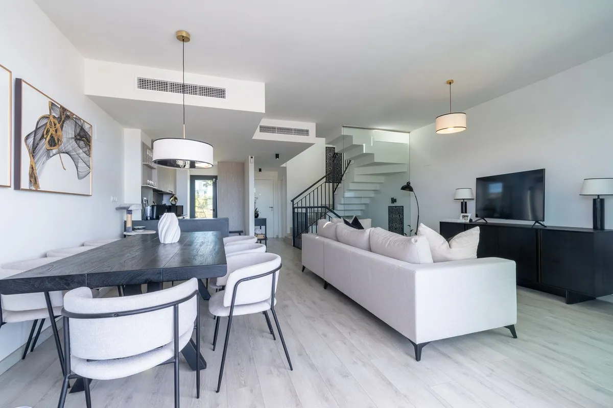 b30be4bf-8916-49c5-872c-45014f7a8c13