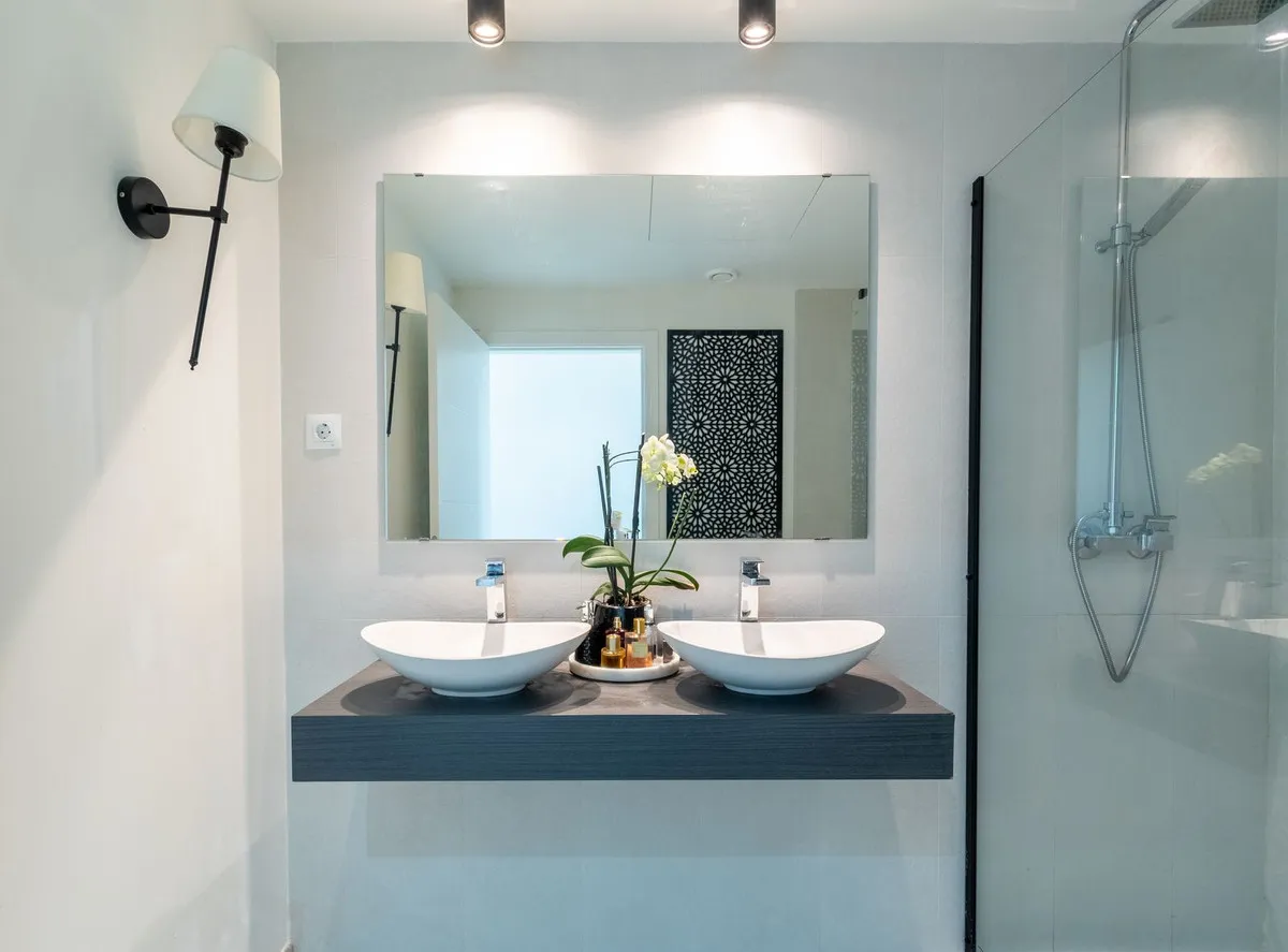 e4786320-a6fa-441c-a8fb-9590bd19210d