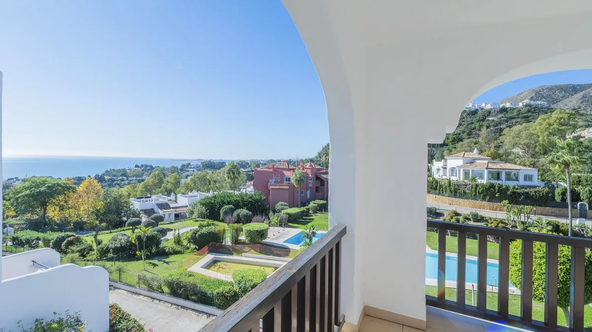 8b902d02-12f6-44ae-bd97-de27674ffbf0