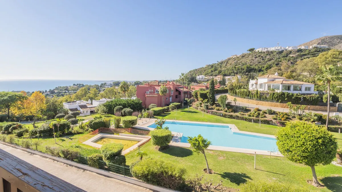 b1435610-0f2a-4509-8976-8b02bdc9a361