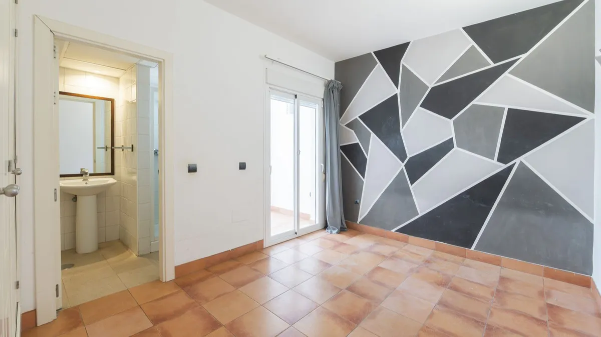 cb9bfa4d-f604-4d09-b19a-bc13e99beb82