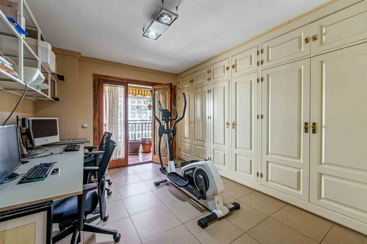 b74501c9-91de-4f84-9514-093ddb90c8b1