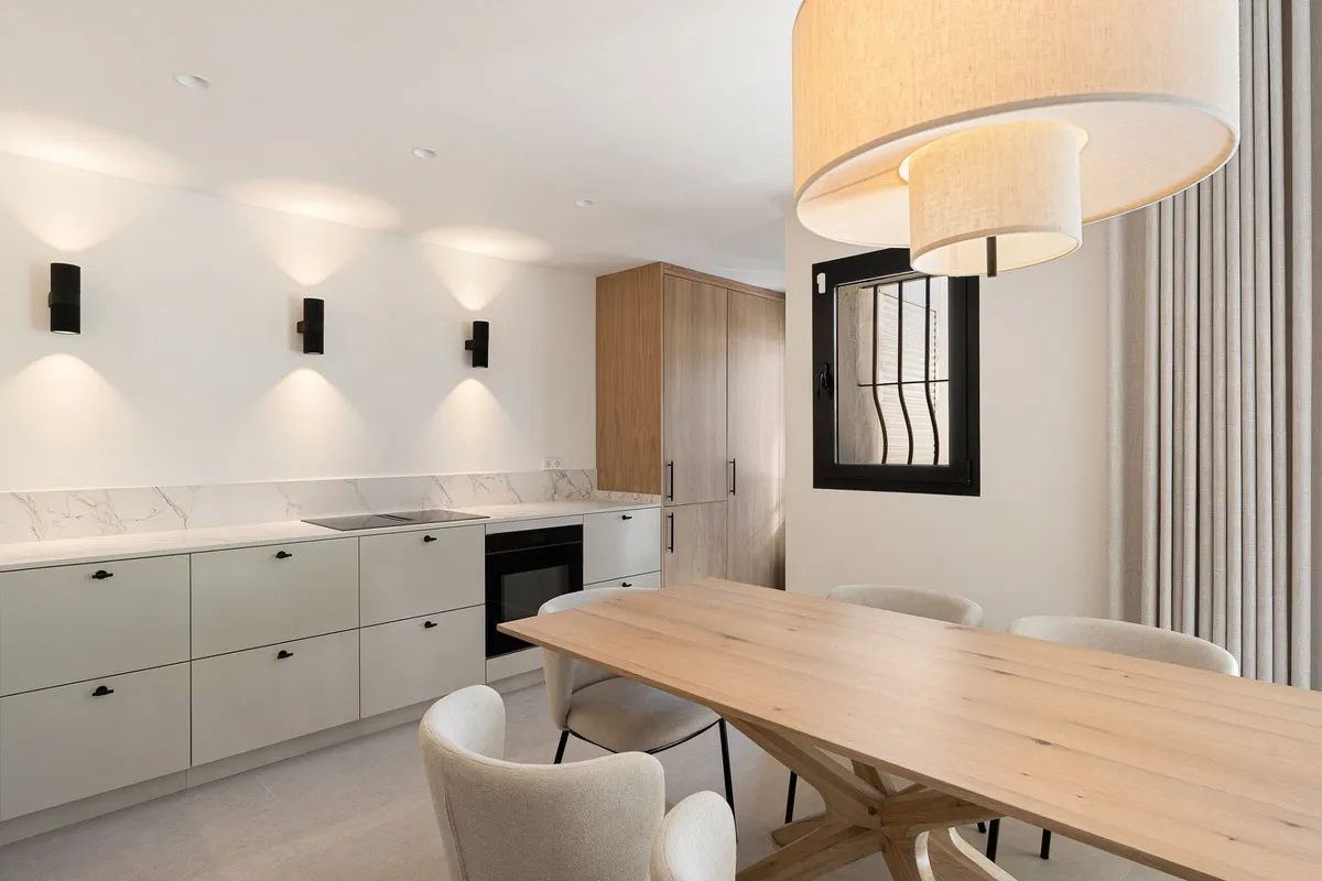 09083d95-0857-406d-8e4a-c5611440b965